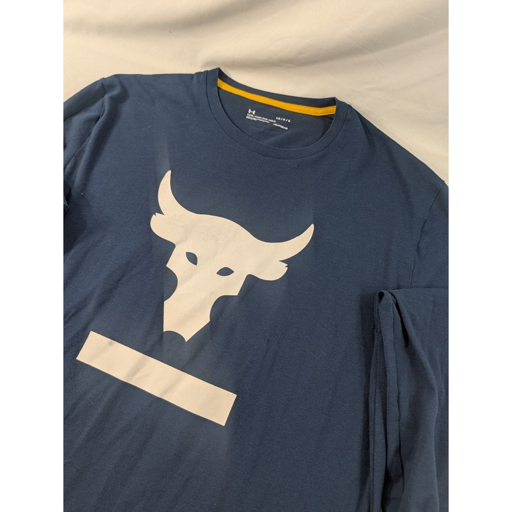 Project Rock Hardest Worker in the Room  Under Armour Mens L Long Sleeve Shirt